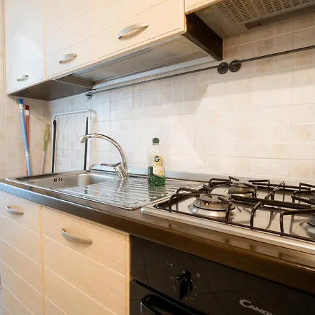 A 31 Passi Dal Mare Apartment *